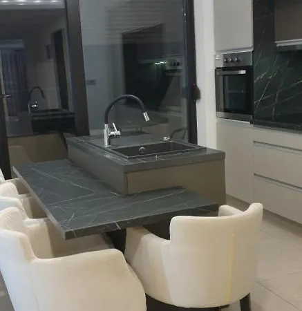 Maisonette Apartman *